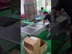 เครื่องชาร์จพลังแสงอาทิตย์แบบพับสองแบบที่มีพื้นผิว ETFE กันน้ําและประสิทธิภาพของแผ่นพลังแสงอาทิตย์สูงถึง 23.5%