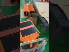 เครื่องชาร์จแผ่นพลังแสงอาทิตย์แบบพับ 30W ที่สะดวกสบาย สําหรับการชาร์จในระหว่างเดินทาง